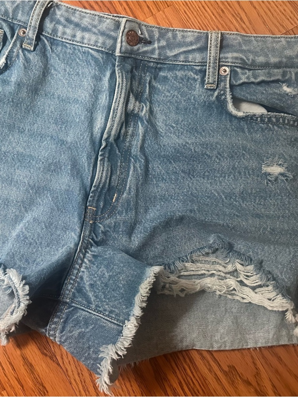 Arizona Jean Junior Plus 19 Light Blue Distressed Denim Cutoff Shorts 2.5 seam